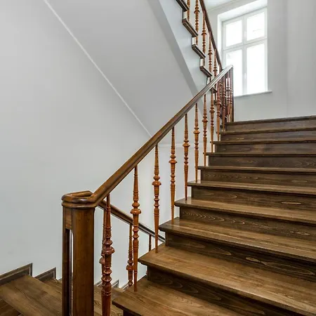 Modish Studio Old Town By Renters