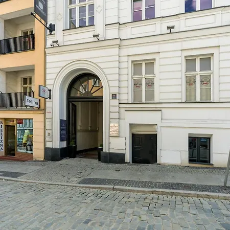 Modish Studio Old Town By Renters Apartment Poznan