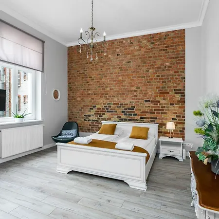 Апартаменты Modish Studio Old Town By Renters *