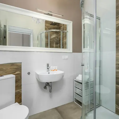 Апартаменты Modish Studio Old Town By Renters Познань